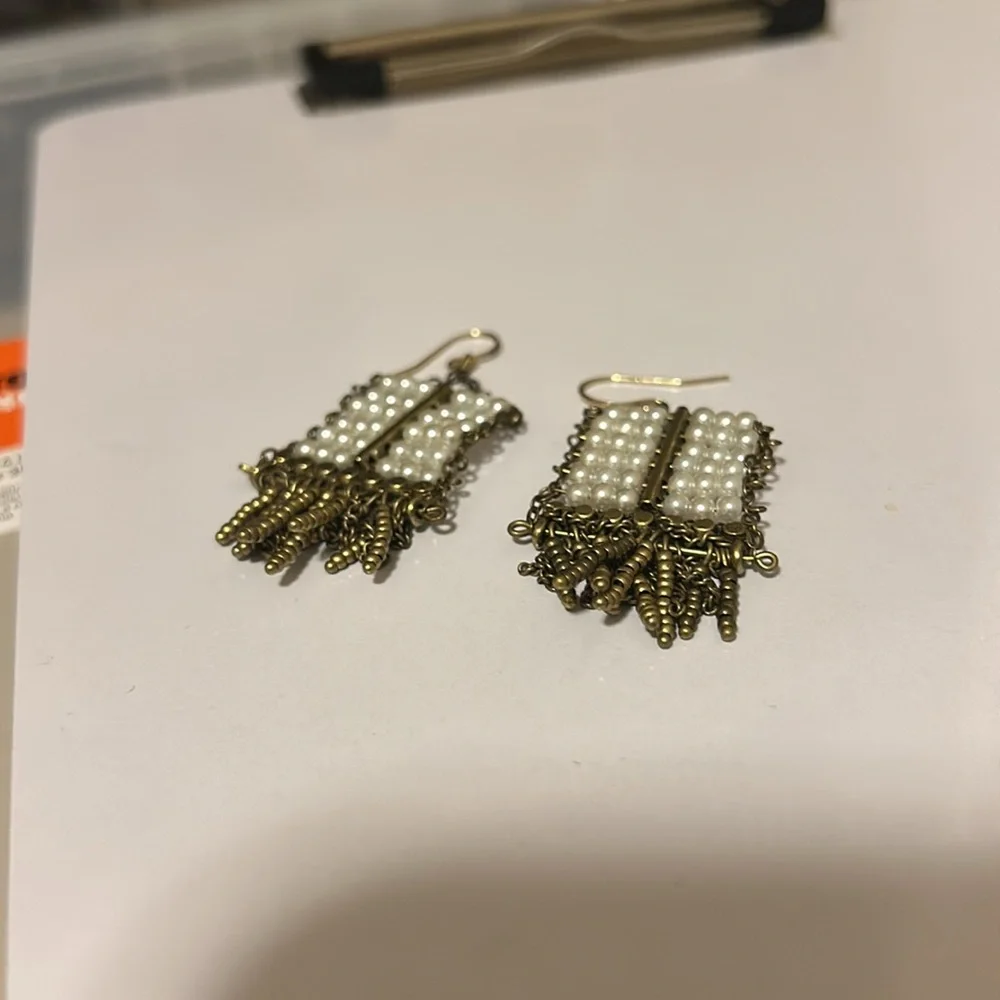 Silpada Gold and White Tiered Beaded Earrings - Picture 6 of 7